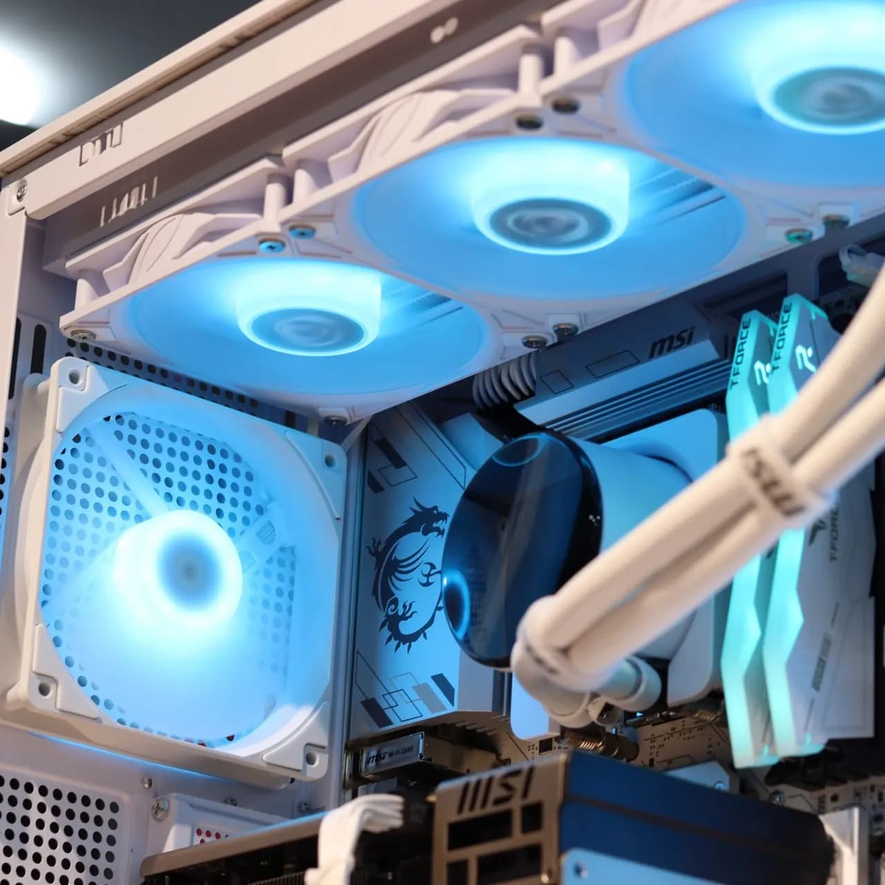 Ryzen 7 7800X3D · MSI RTX 5060 Ti thumbnail 7