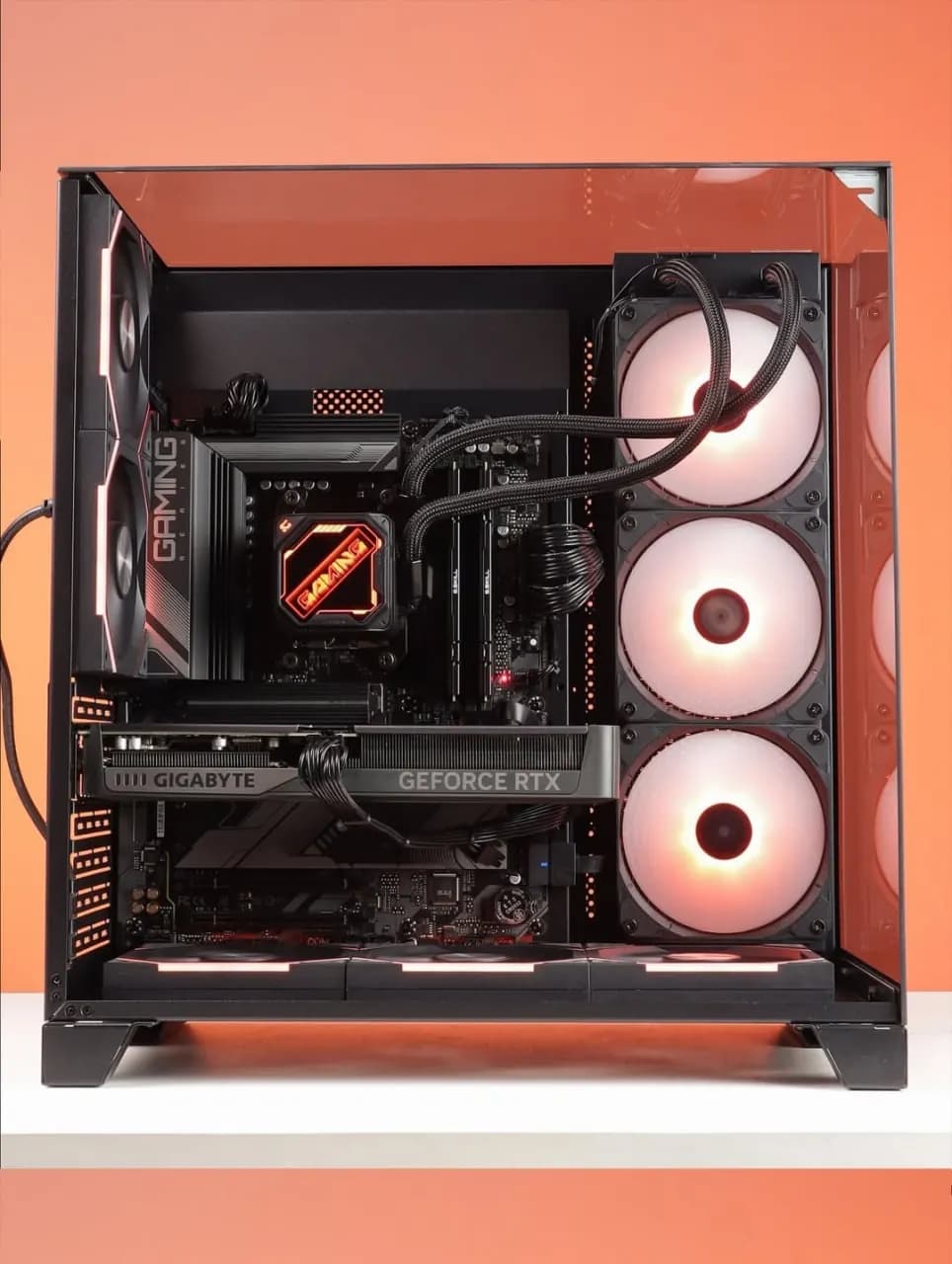 Ryzen 7 7800X3D · Gigabyte RTX 5070 thumbnail 7