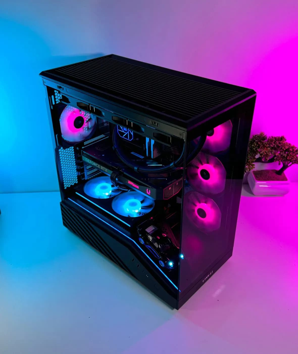 Ryzen 7 7800X3D · Zotac RTX 5070 thumbnail 3