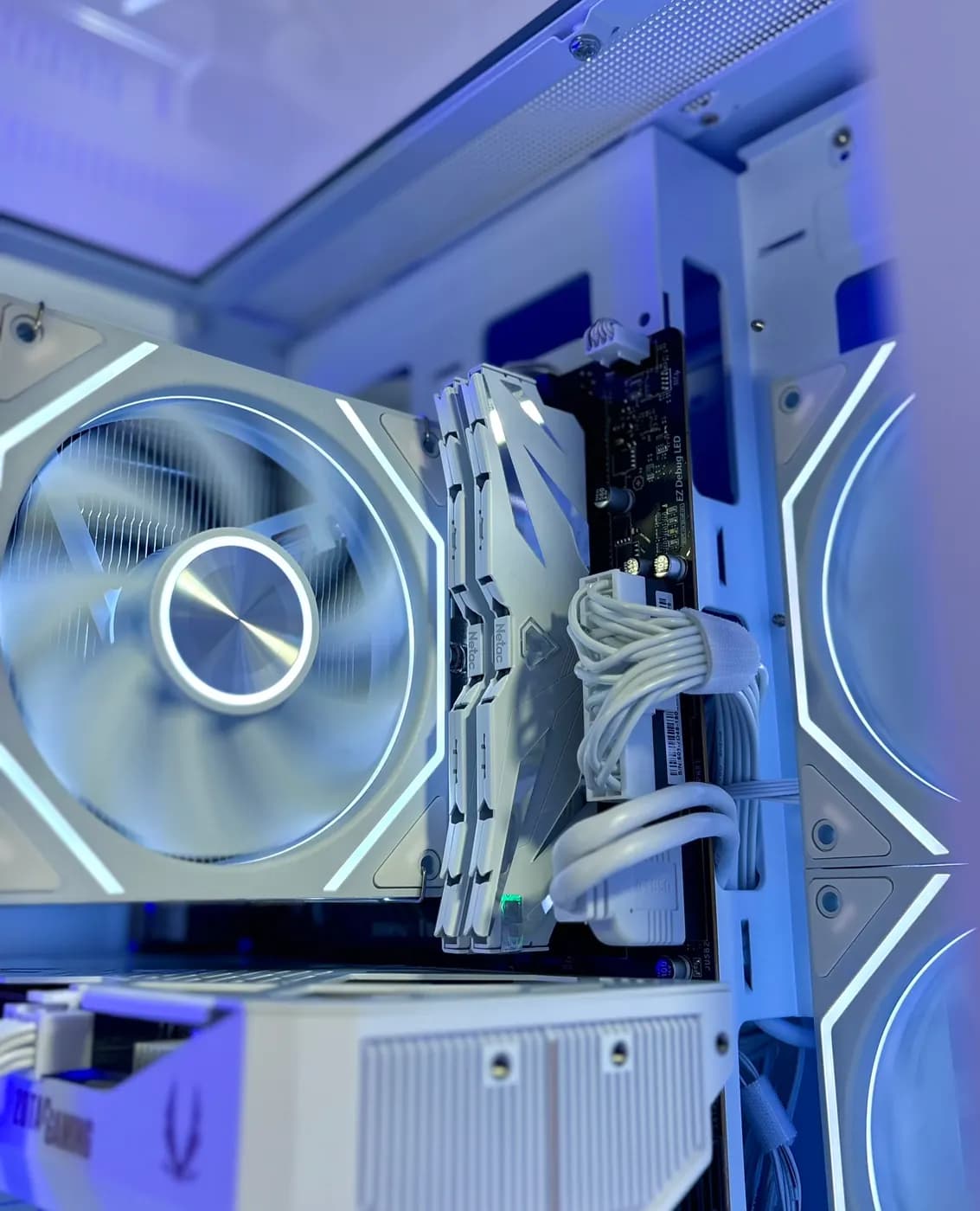Core i5 12400F · Zotac RTX 5060 White thumbnail 4